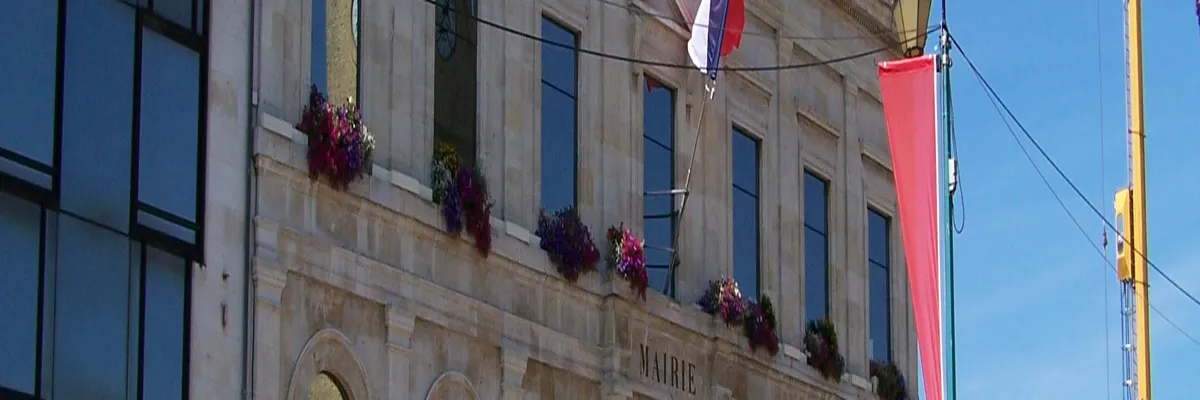 Image Installateur borne de recharge Gravelines