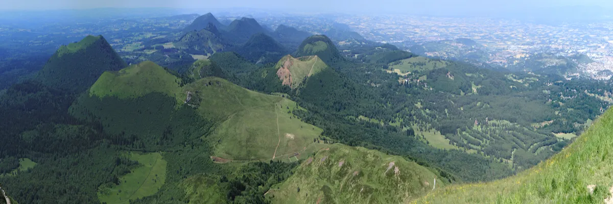 image-installateur-borne-de-recharge-puy-de-dome.webp Image Installateur borne de recharge Puy-de-Dôme