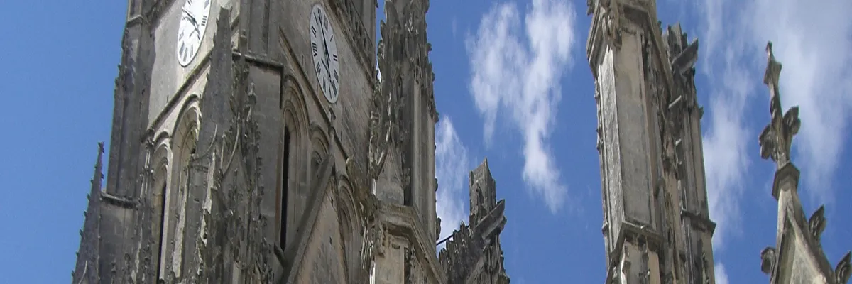 Image Installateur borne de recharge Saintes