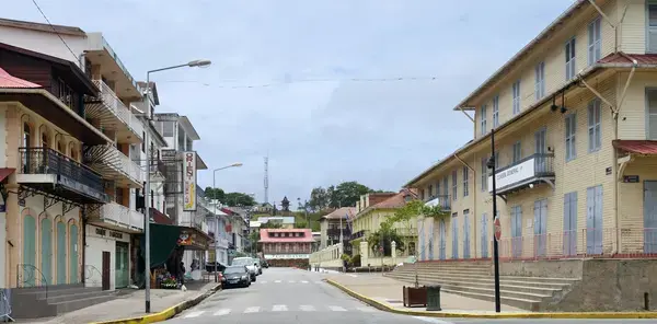 Borne de Recharge EV Installateur borne de recharge Cayenne