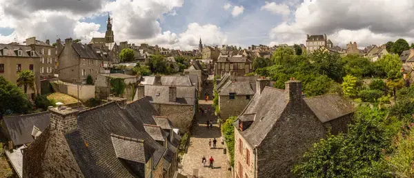 Borne de Recharge EV Installateur borne de recharge Dinan