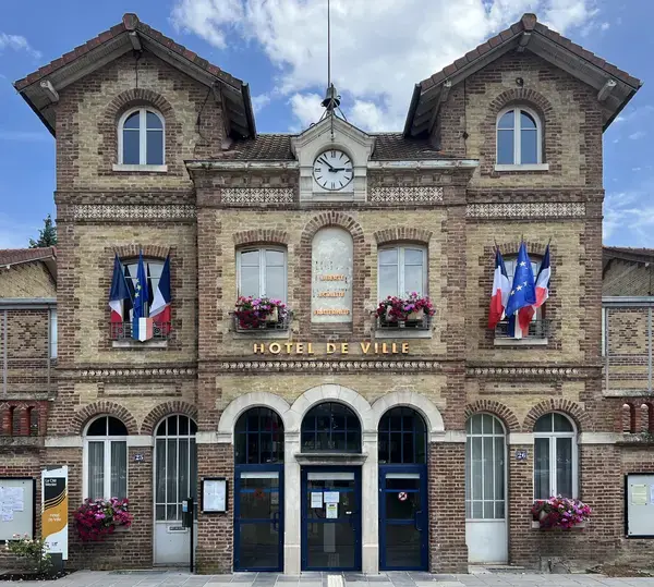 Borne de Recharge EV Installateur borne de recharge Noisiel