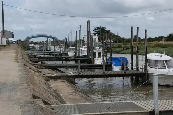 Borne de Recharge EV Installateur borne de recharge Villeneuve-en-Retz